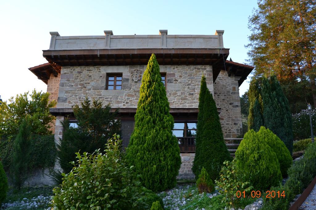 Palacio De Trasvilla Escobedo ภายนอก รูปภาพ