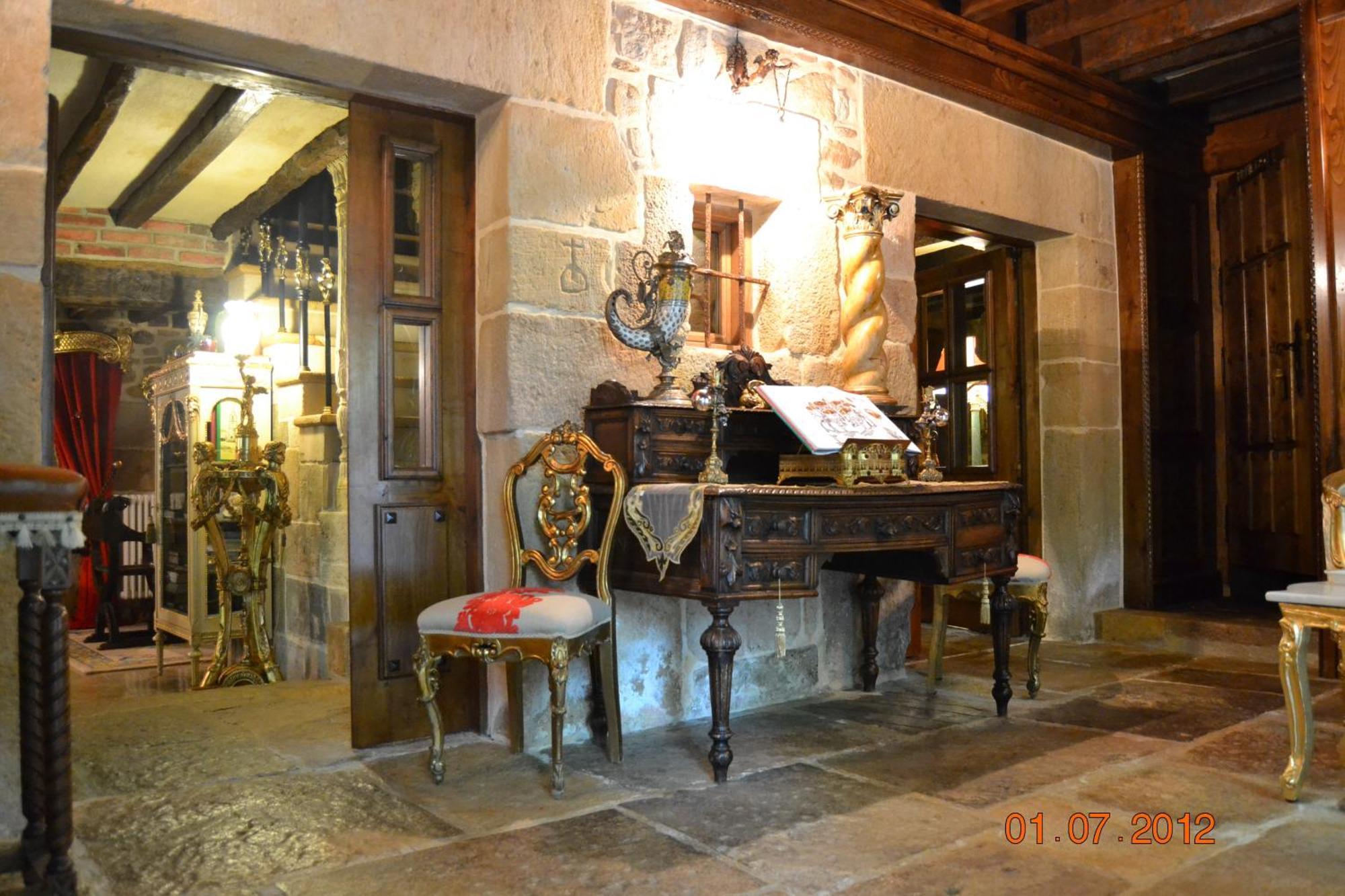 Palacio De Trasvilla Escobedo ภายนอก รูปภาพ