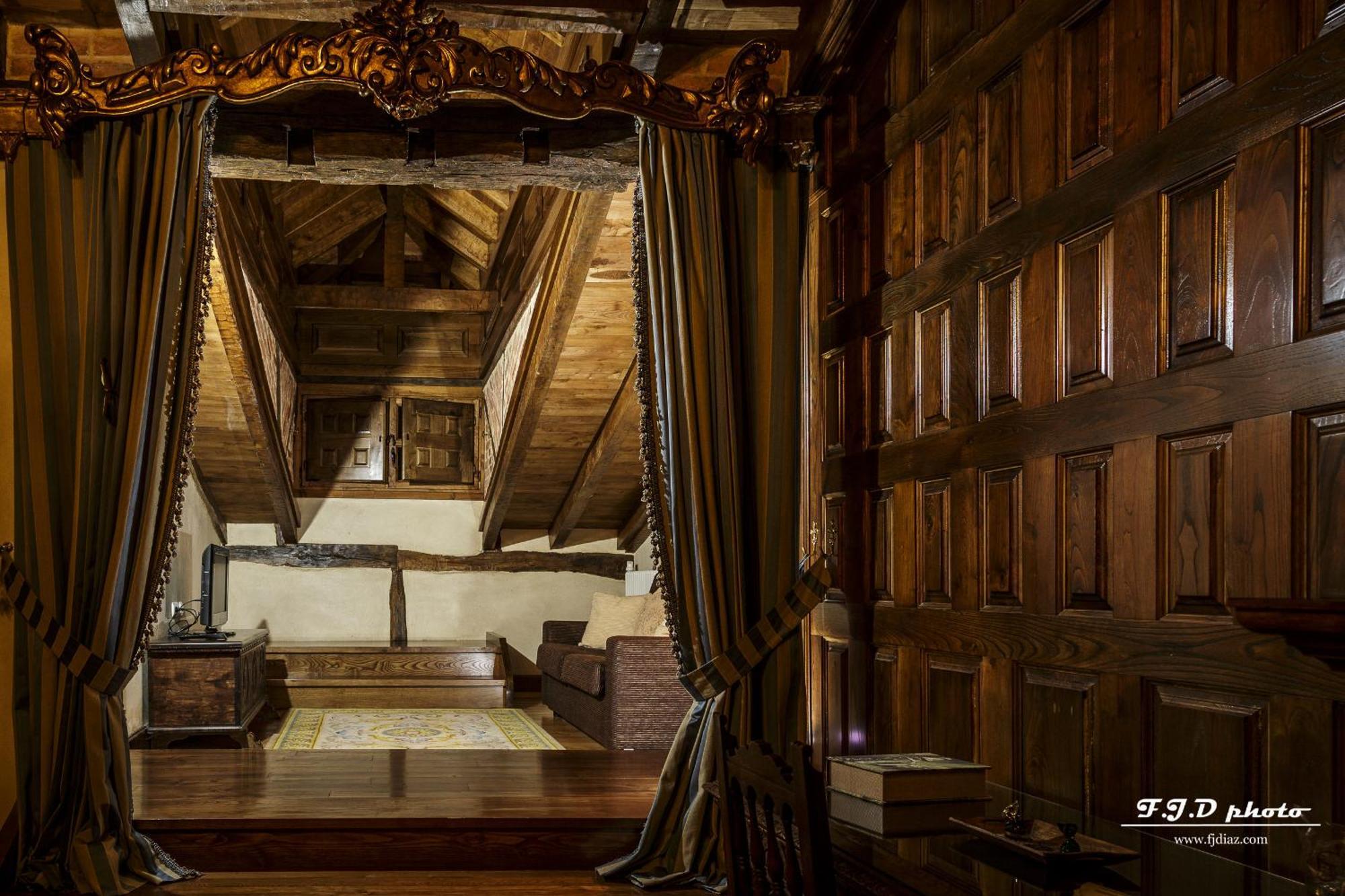 Palacio De Trasvilla Escobedo ห้อง รูปภาพ